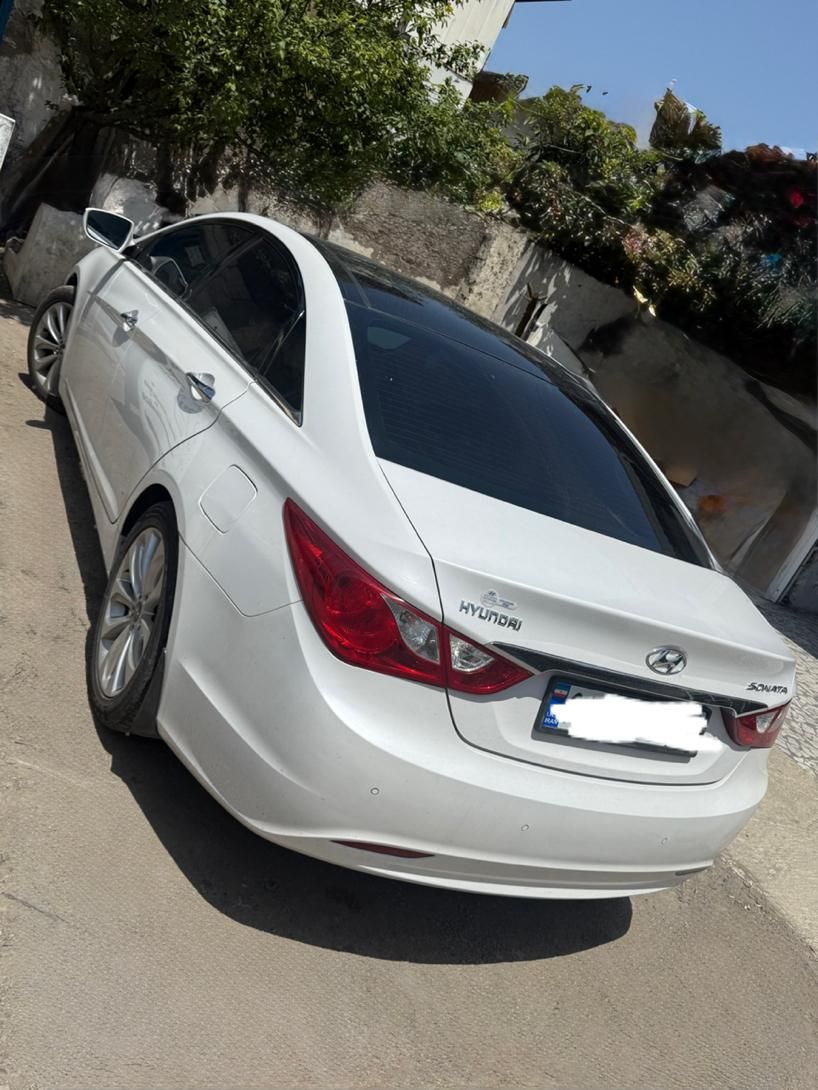 هیوندای سوناتا فول YF - 2011