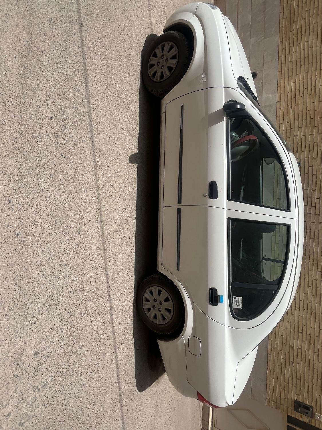 تیبا صندوق دار SX - 1400