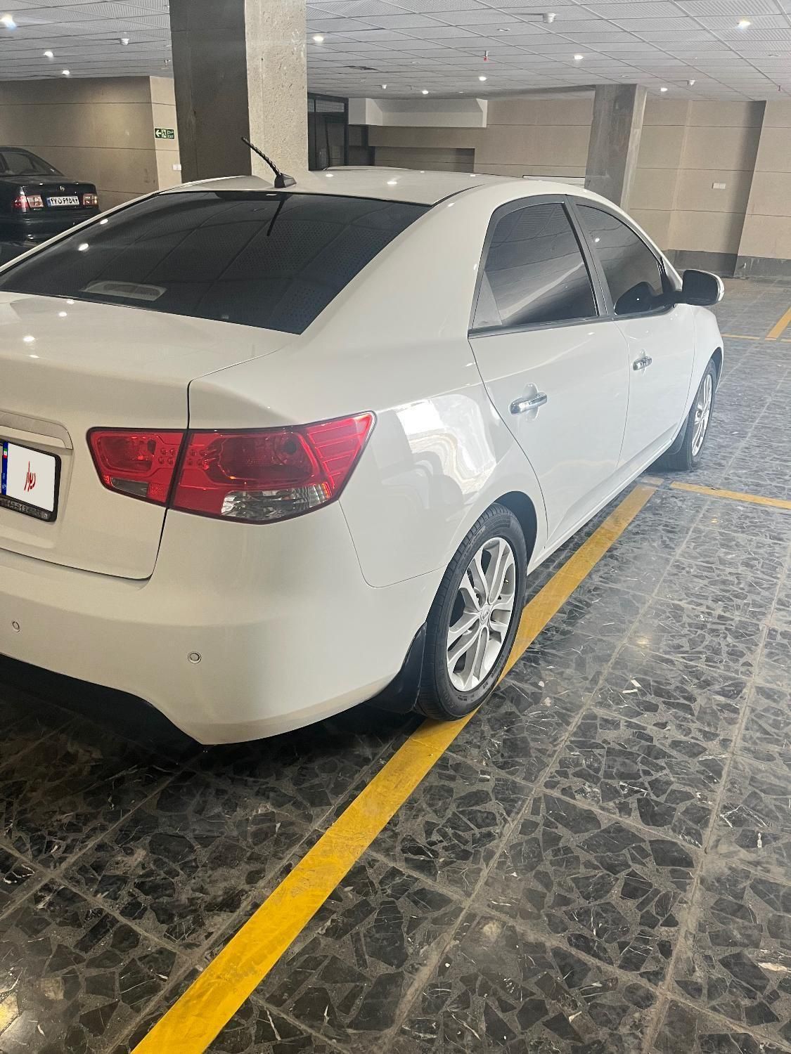 کیا سراتو 2.0 لیتر اتوماتیک GT لاین - 2018