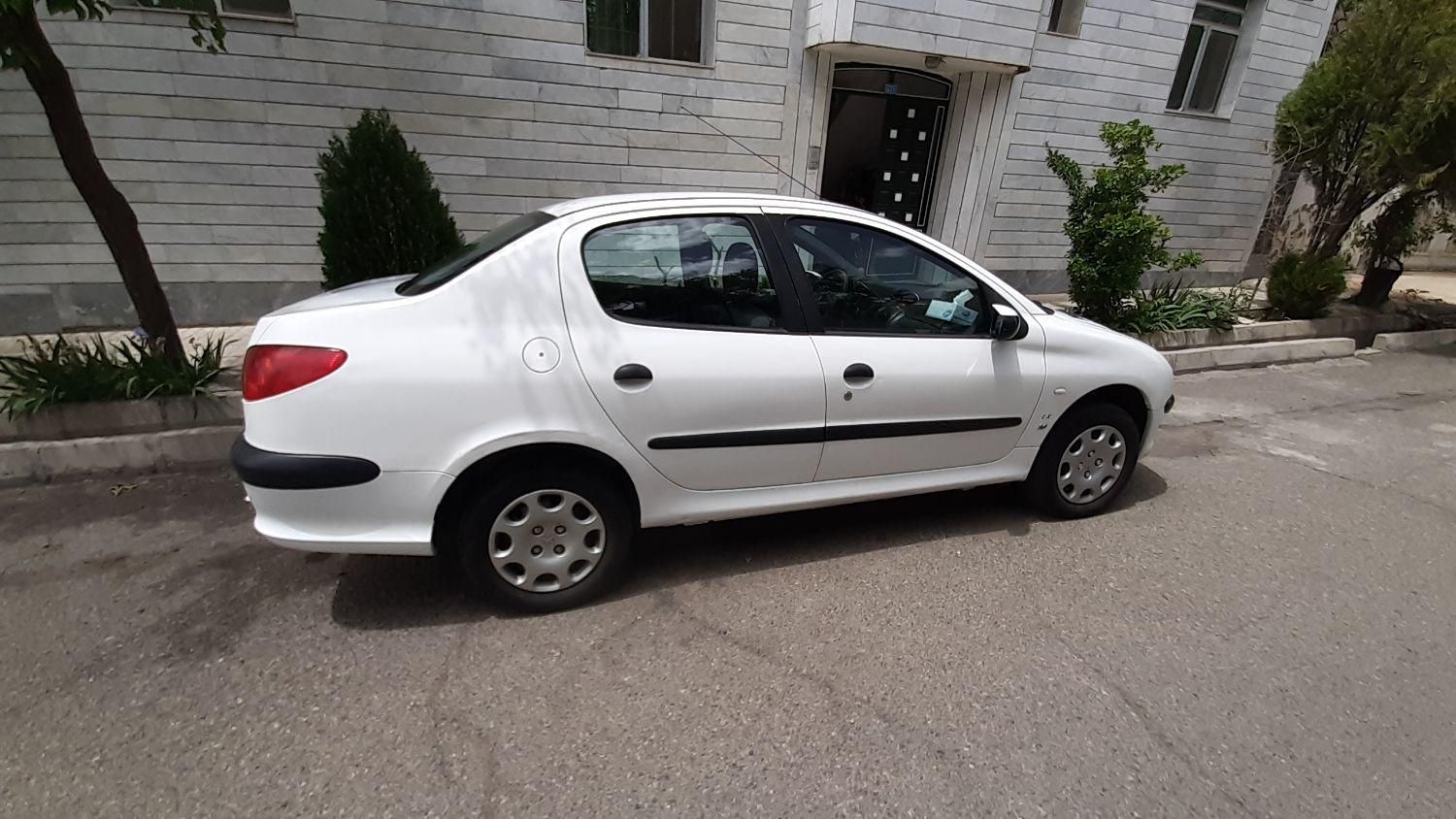 پژو 206 SD v8 - 1390