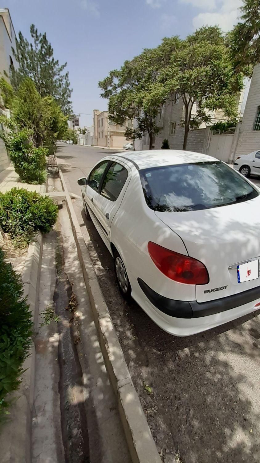 پژو 206 SD v8 - 1390