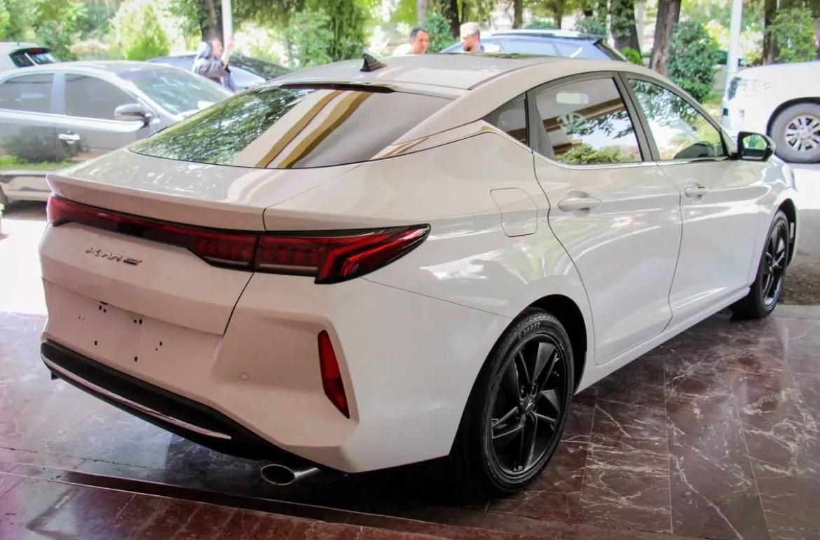 کی ام سی J7 اتوماتیک - 2025