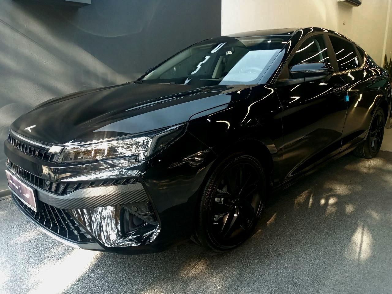 کی ام سی J7 اتوماتیک - 2025
