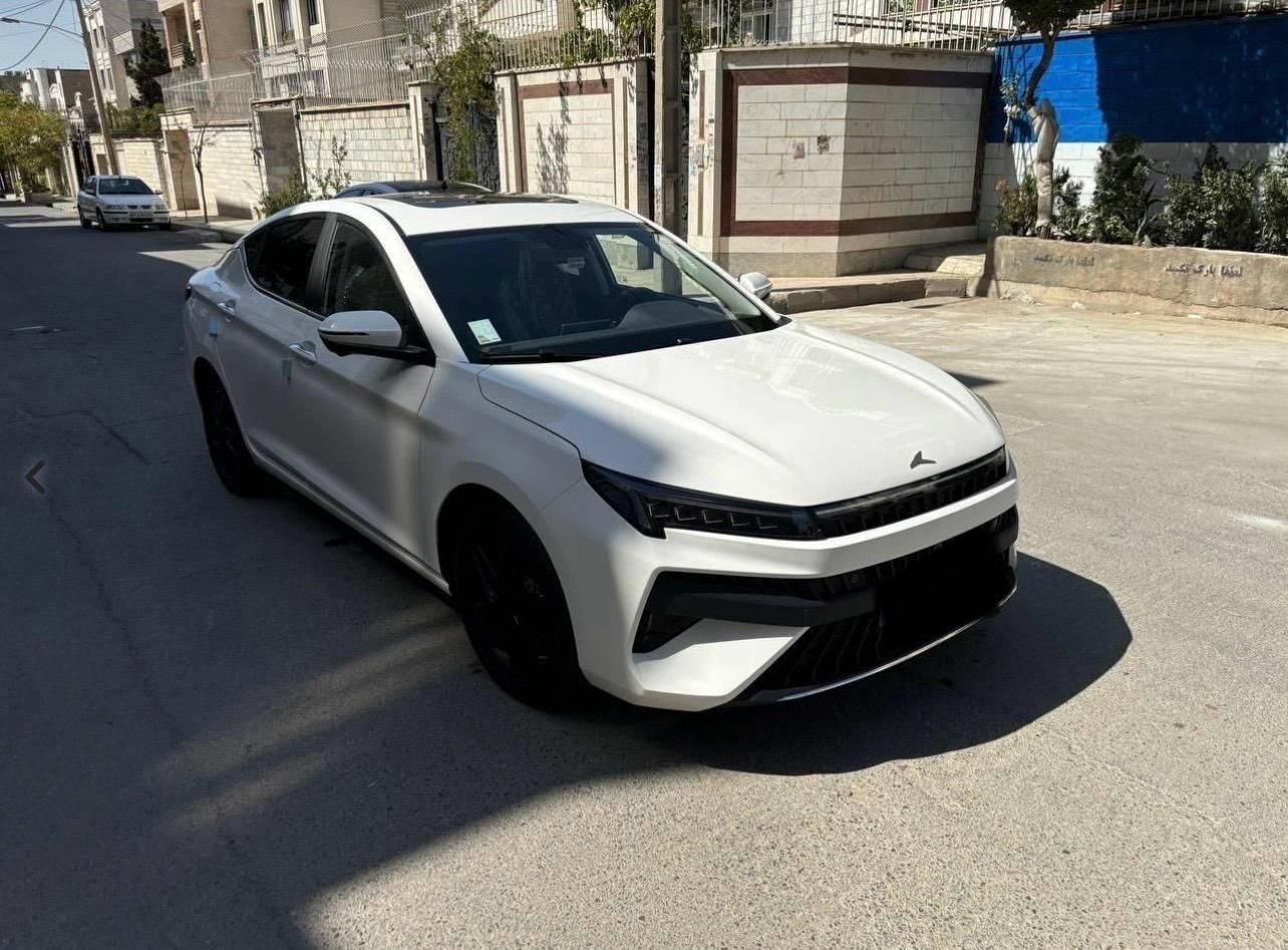 خودرو کی ام سی، J7 آگهی ann_18256160