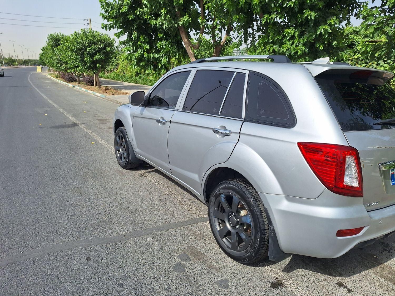 لیفان X60 دنده‌ای - 2014