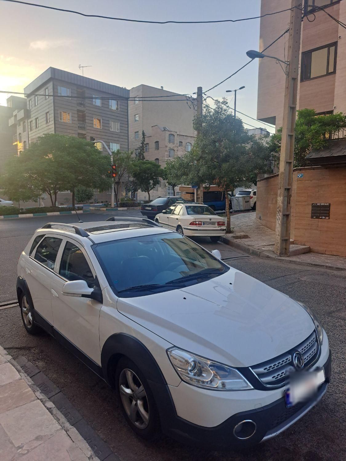 دانگ فنگ H30 کراس اتوماتیک - 1396