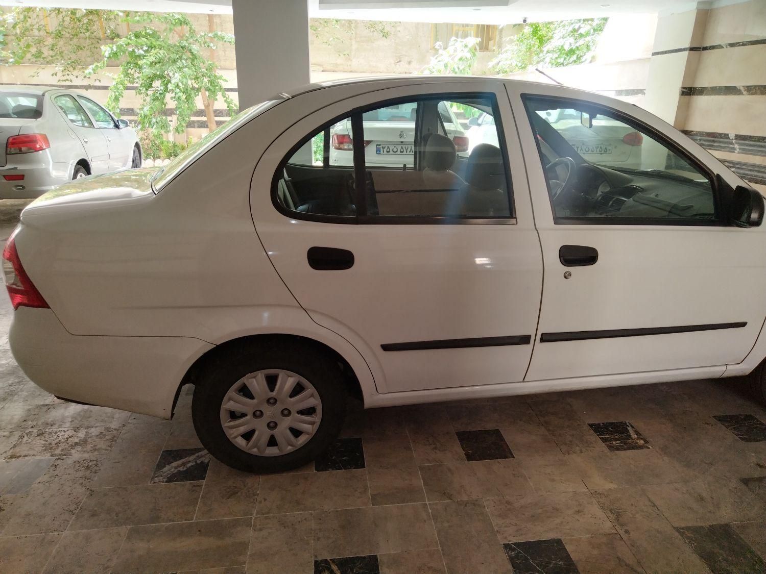 تیبا صندوق دار LX - 1388