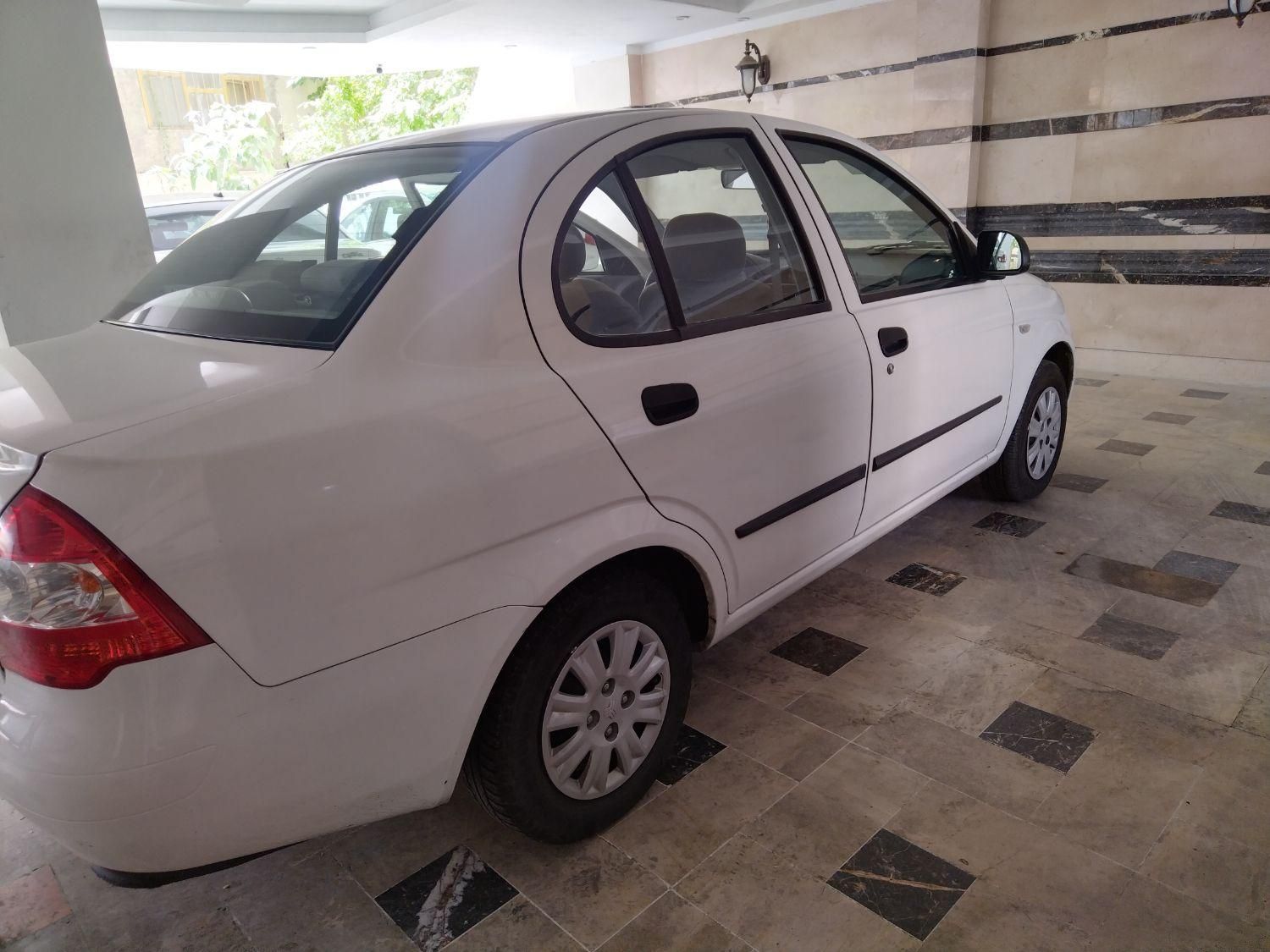تیبا صندوق دار LX - 1388