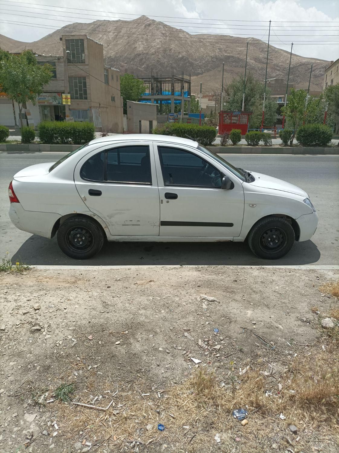 تیبا صندوق دار SX - 1390
