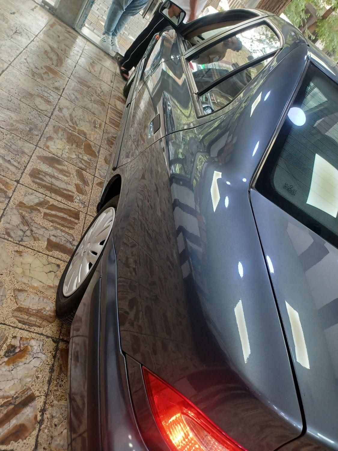 سمند LX XU7 - 1398