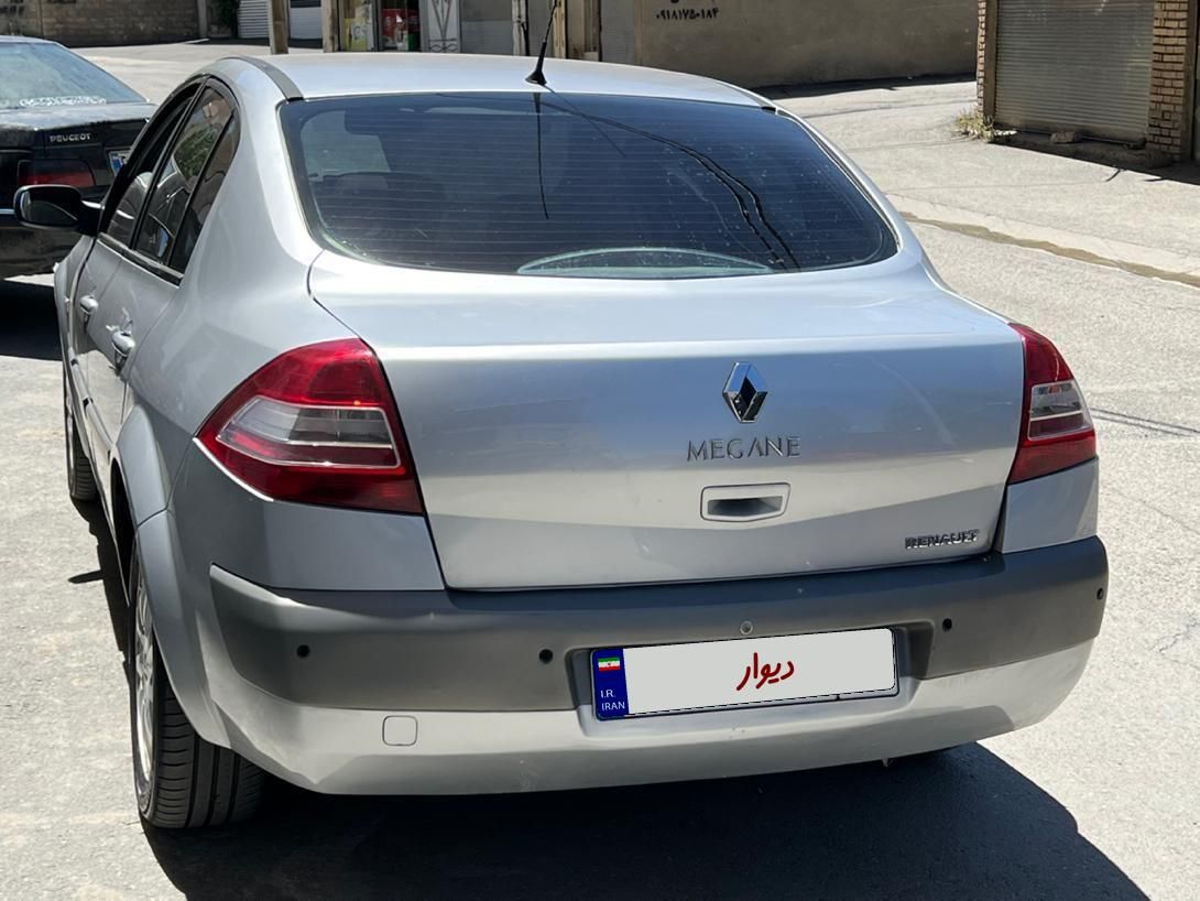 رنو مگان پارس خودرو 2000 - 2011