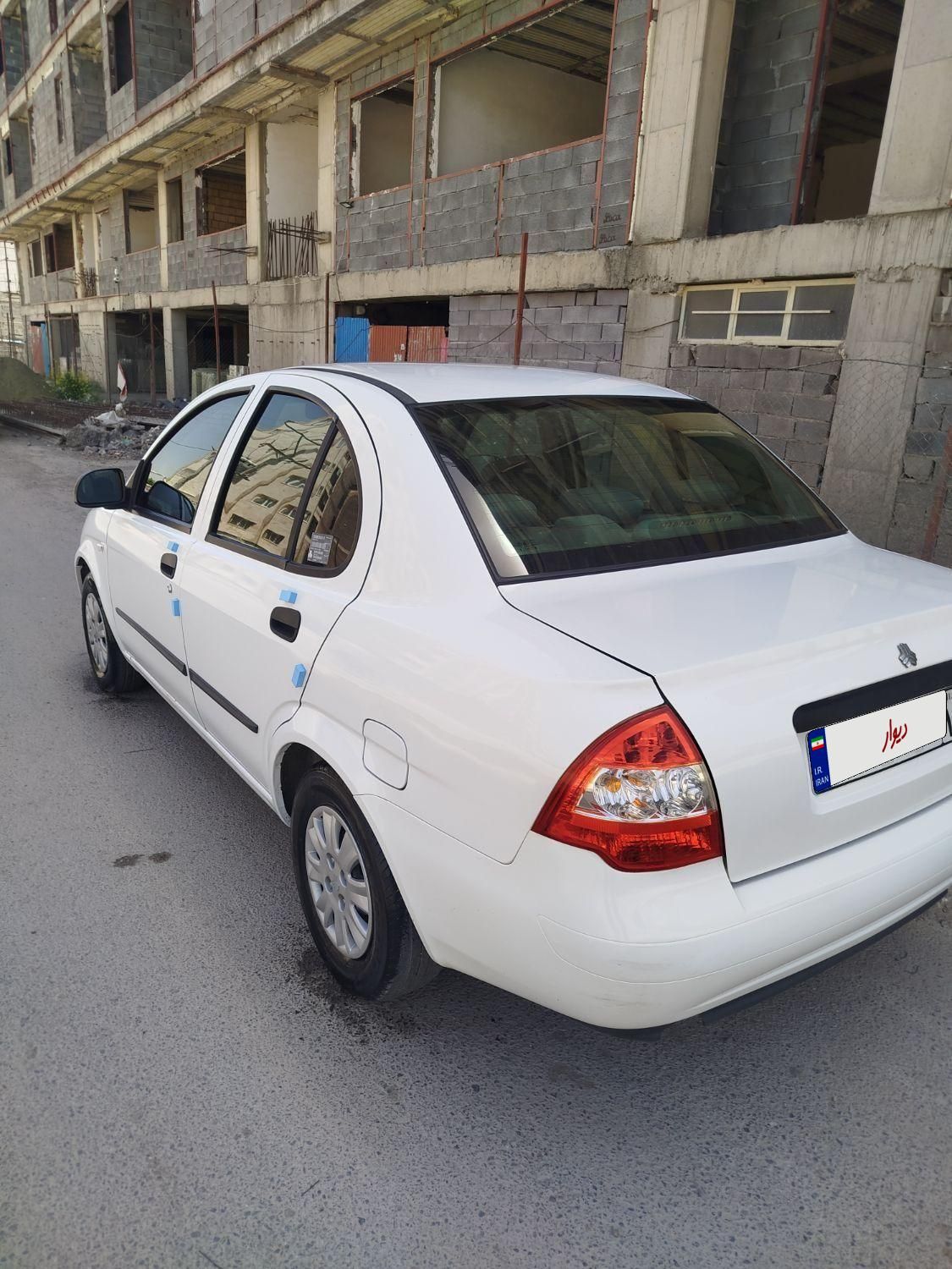 تیبا صندوق دار SX - 1401