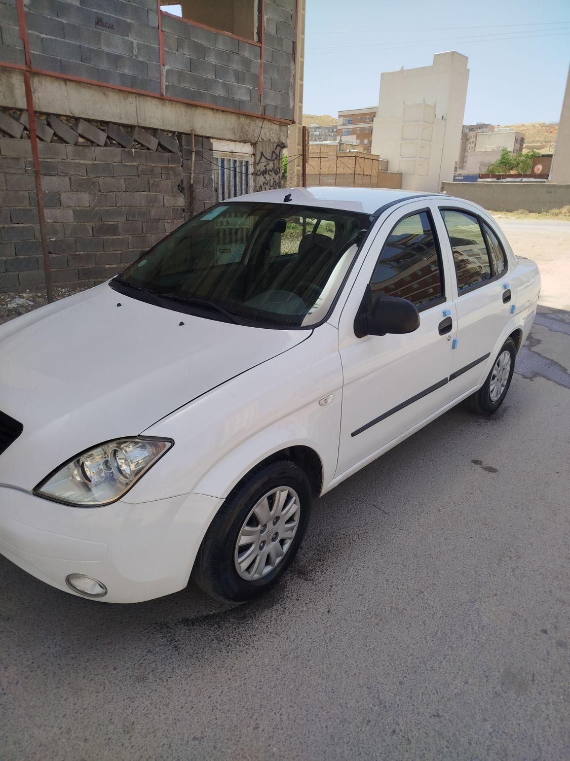 تیبا صندوق دار SX - 1401