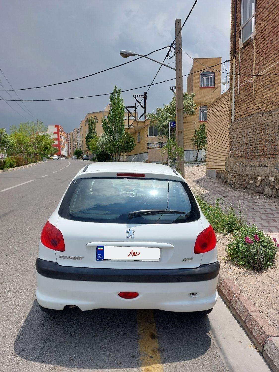پژو 206 تیپ 2 - 1396
