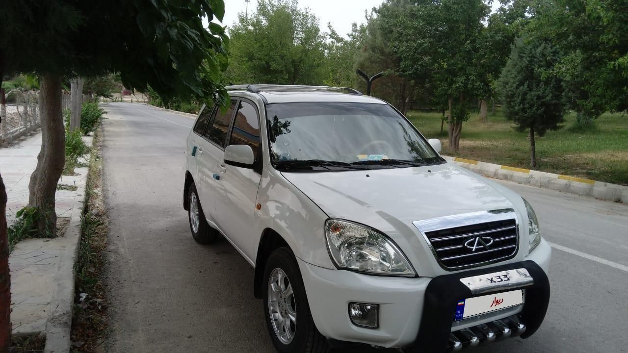 ام وی ام X33 دنده‌ای ساده - 2012