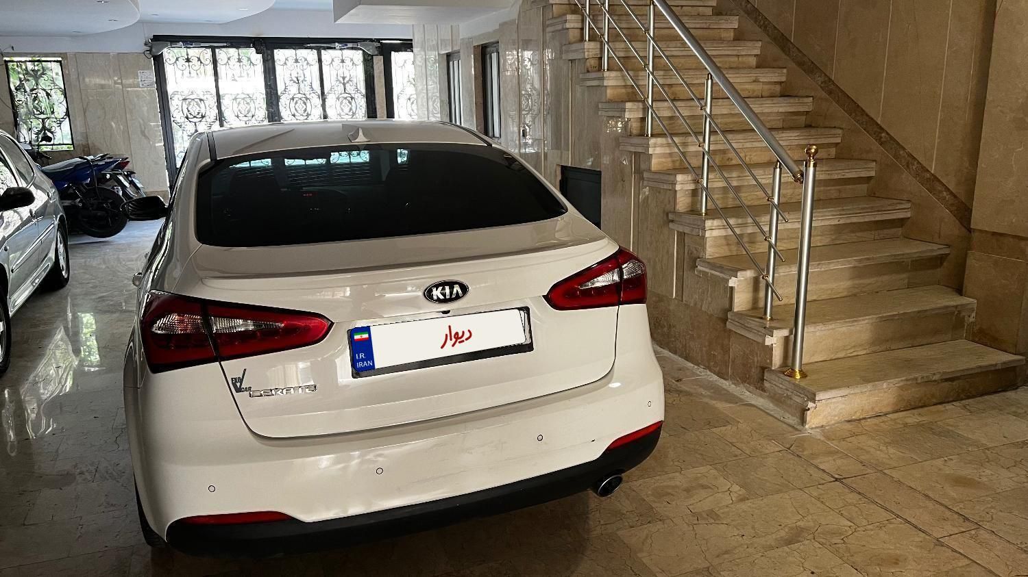 کیا سراتو 2.0 لیتر اتوماتیک GT لاین - 2015