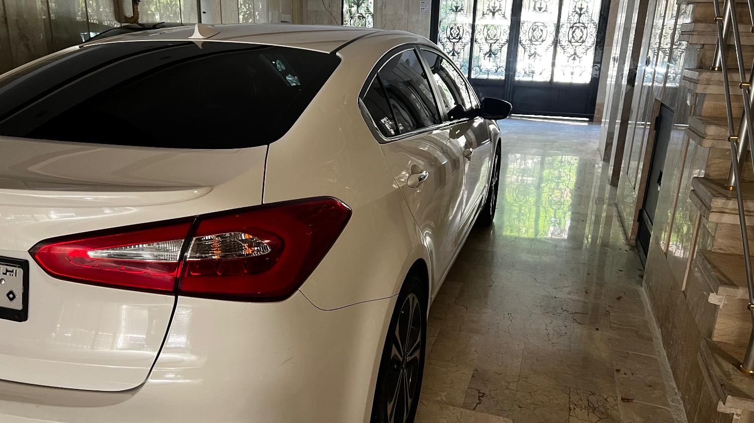 کیا سراتو 2.0 لیتر اتوماتیک GT لاین - 2015