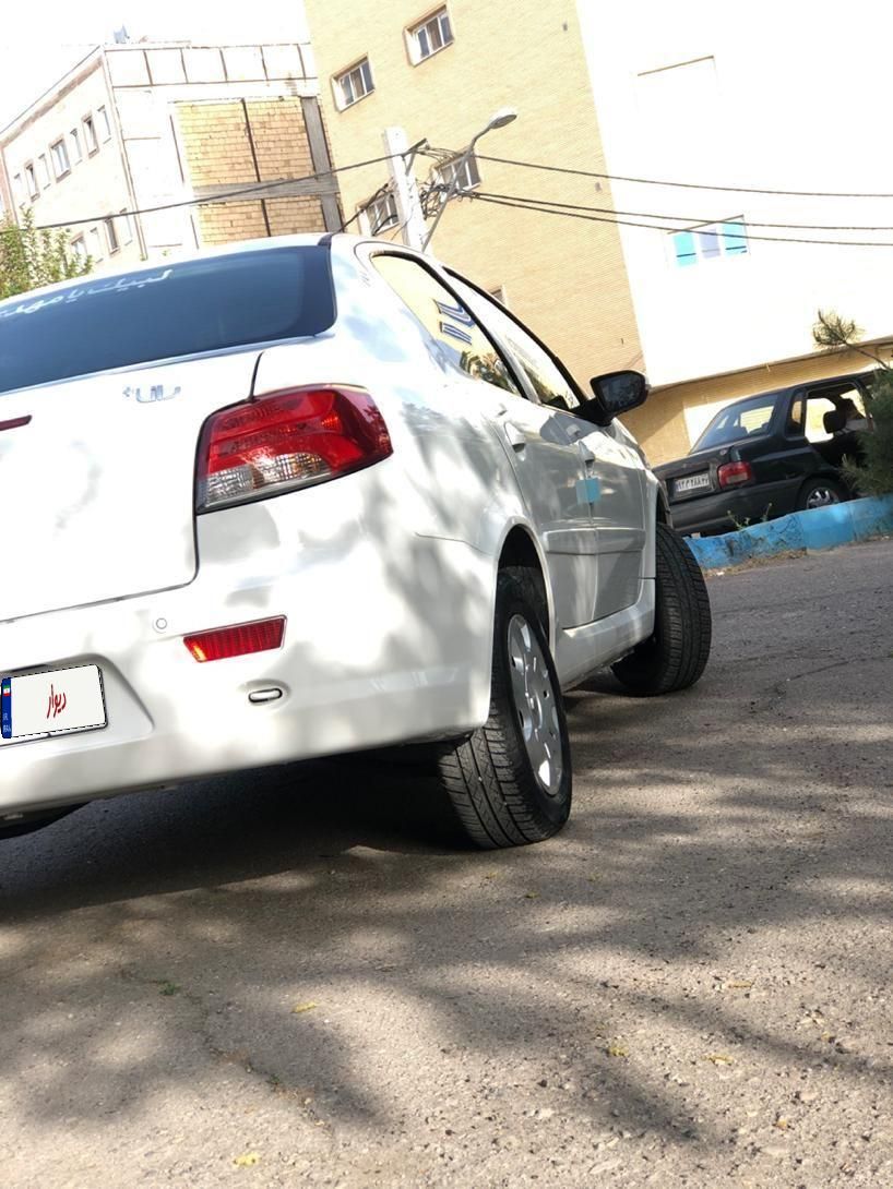 رانا پلاس دنده‌ای - 1402