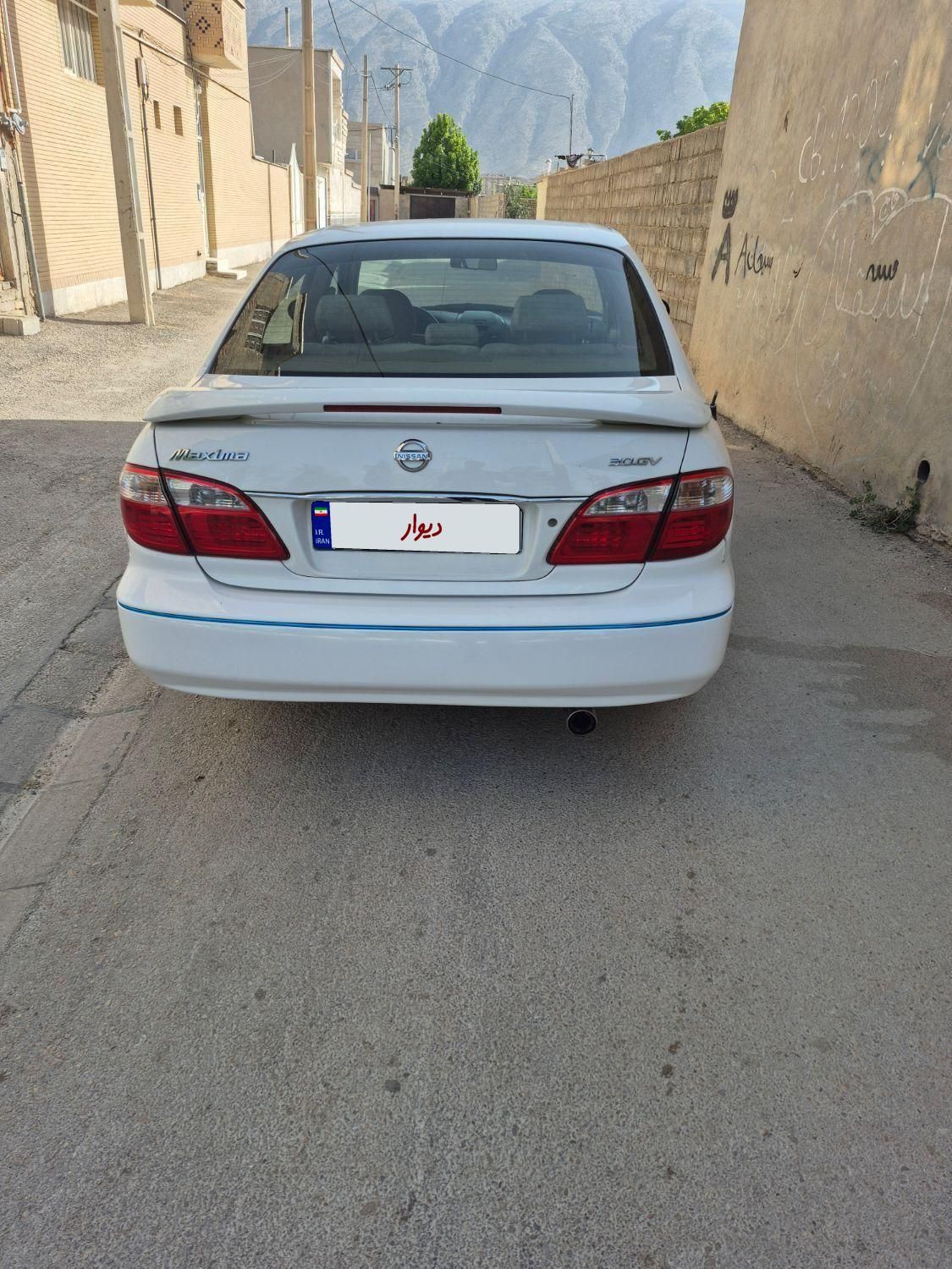 نیسان ماکسیما دنده‌ای - 2003