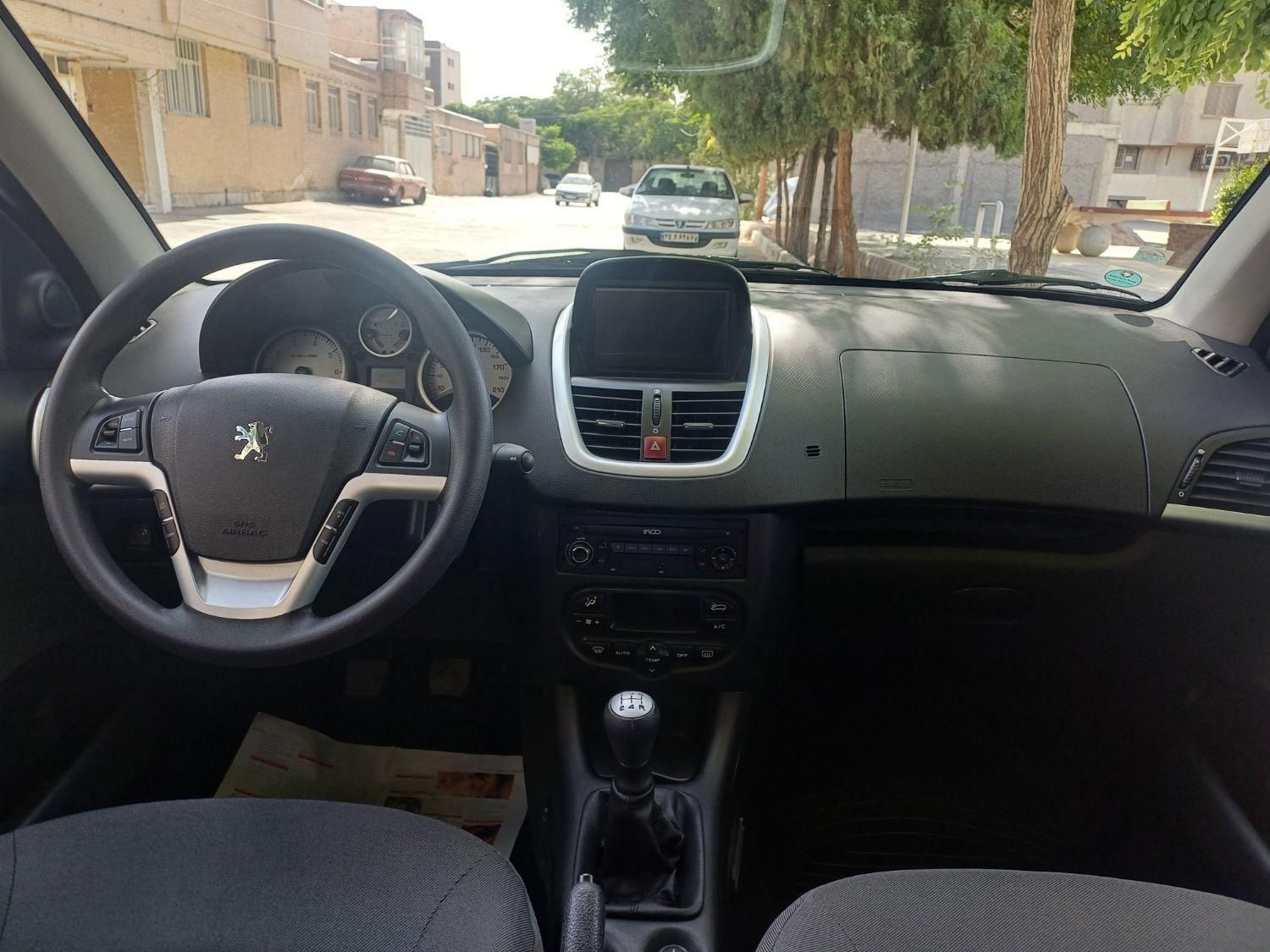 پژو 207 دنده‌ای با موتور TU3 - 1402