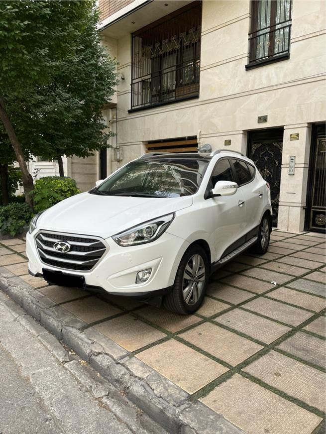 هیوندای توسان 2.4 لیتر - 2015