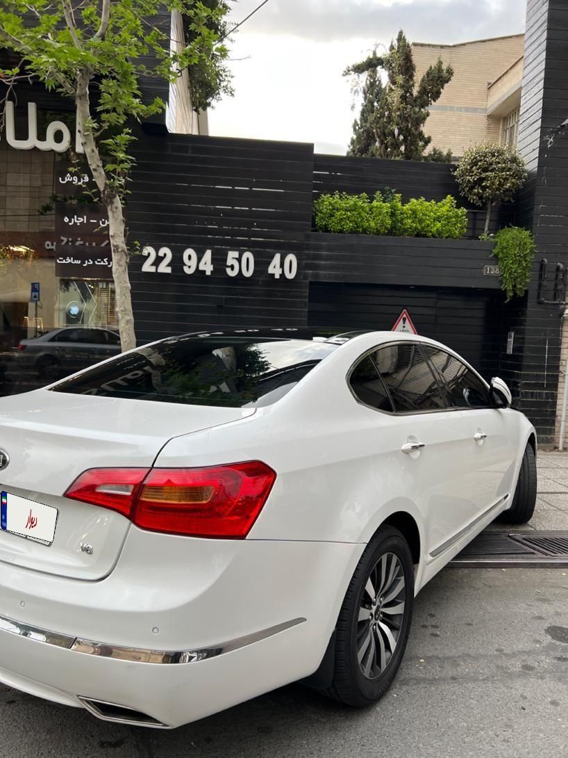 کیا کادنزا فول VG - 2011