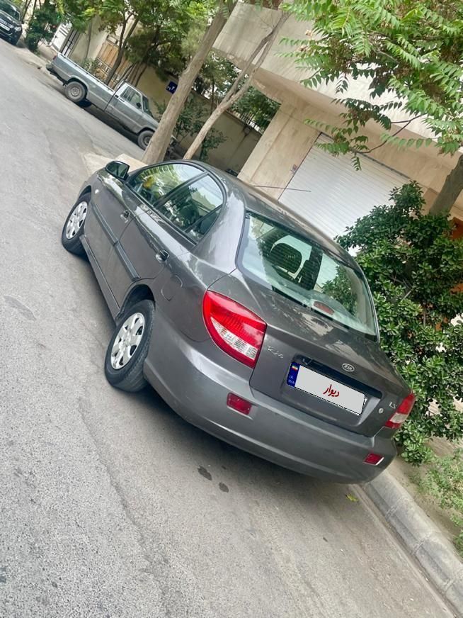 کیا ریو صندوقدار نیمه فول UB - 2007