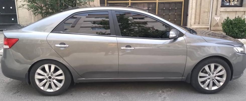 کیا سراتو 2.0 لیتر اتوماتیک GT لاین - 2010