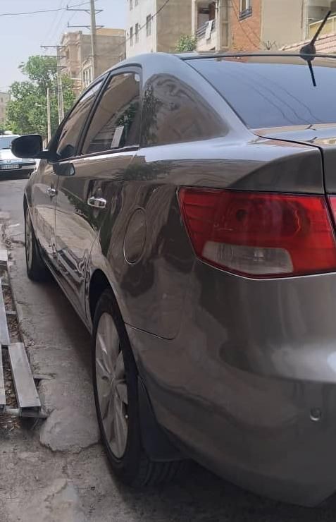 کیا سراتو 2.0 لیتر اتوماتیک GT لاین - 2010