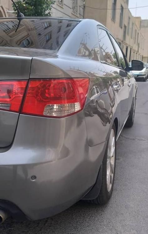 کیا سراتو 2.0 لیتر اتوماتیک GT لاین - 2010