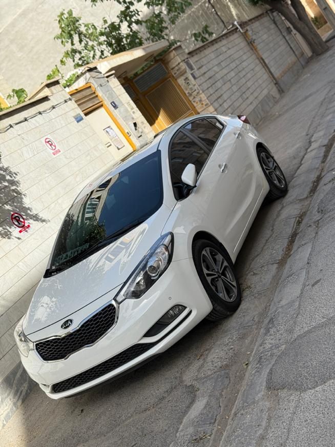 کیا سراتو 2.0 لیتر اتوماتیک GT لاین - 2015