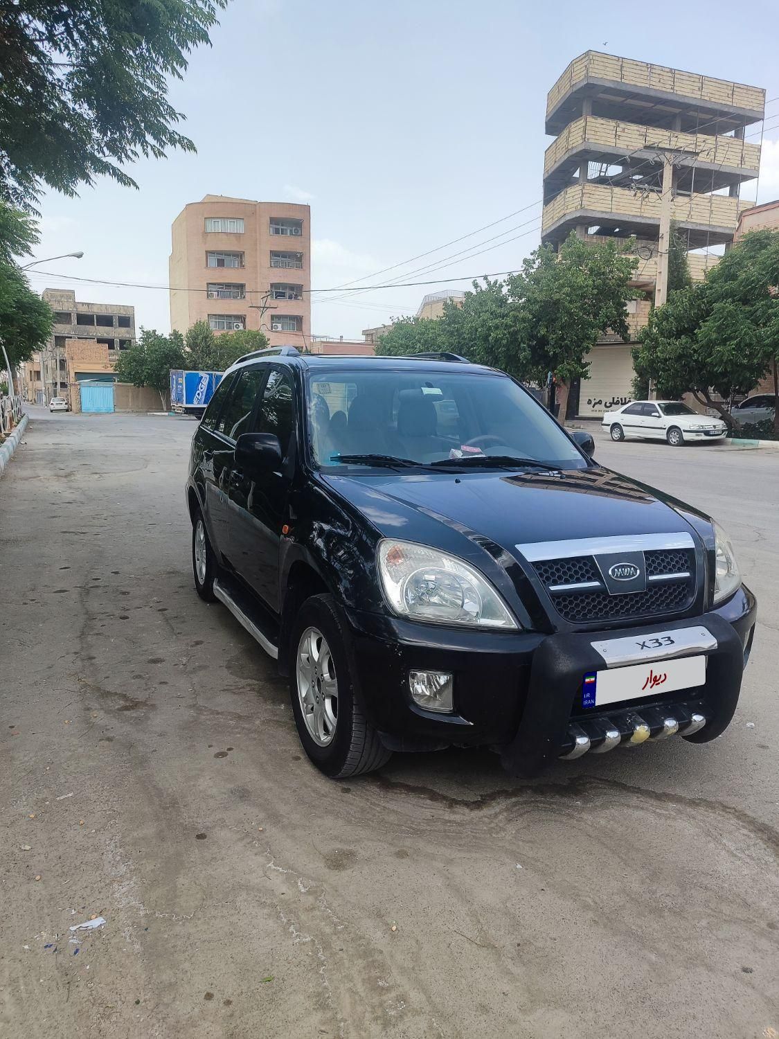 خودرو ام وی ام، X33 آگهی ann_18268156