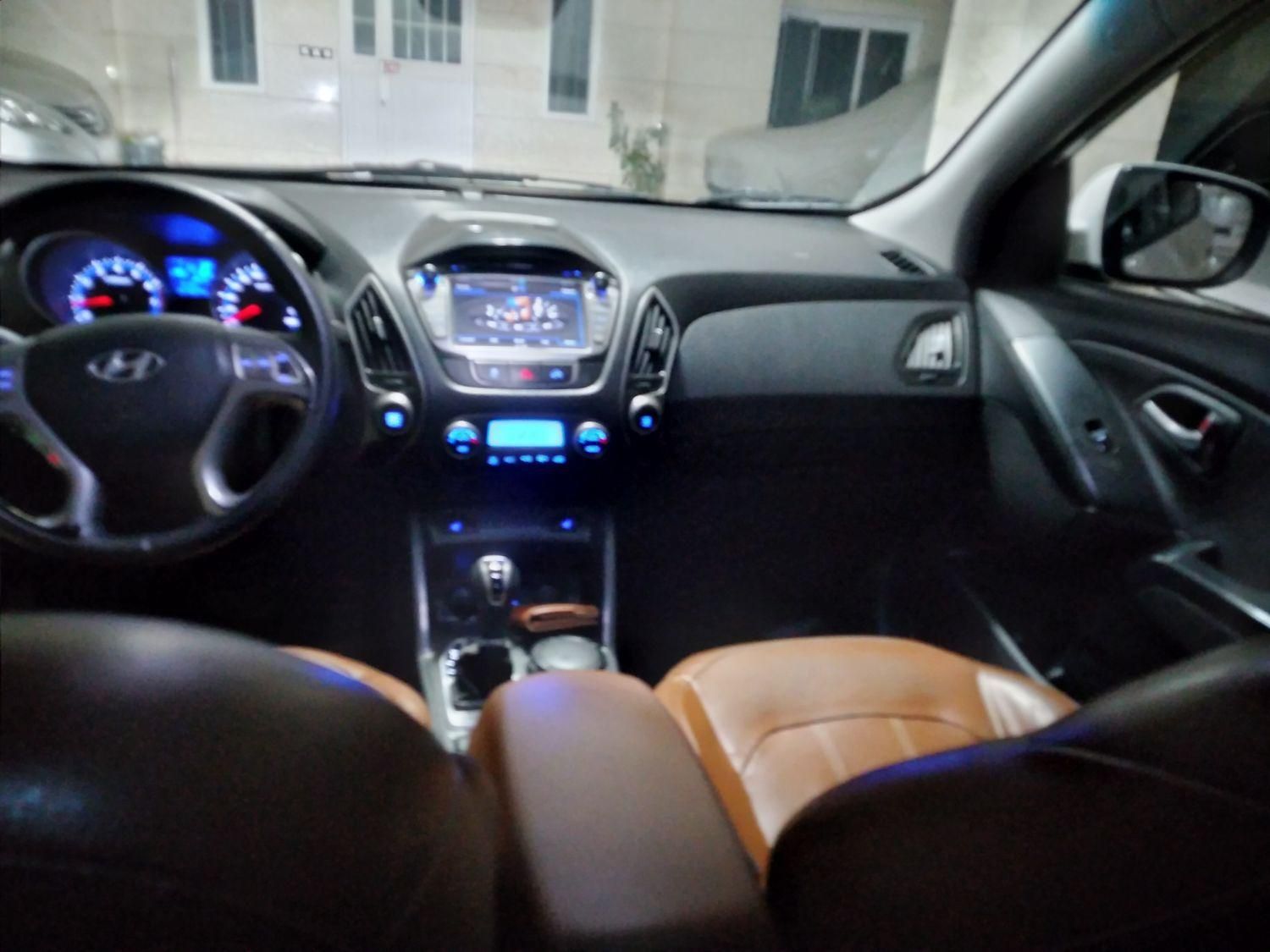 هیوندای توسان 2.4 لیتر - 2014