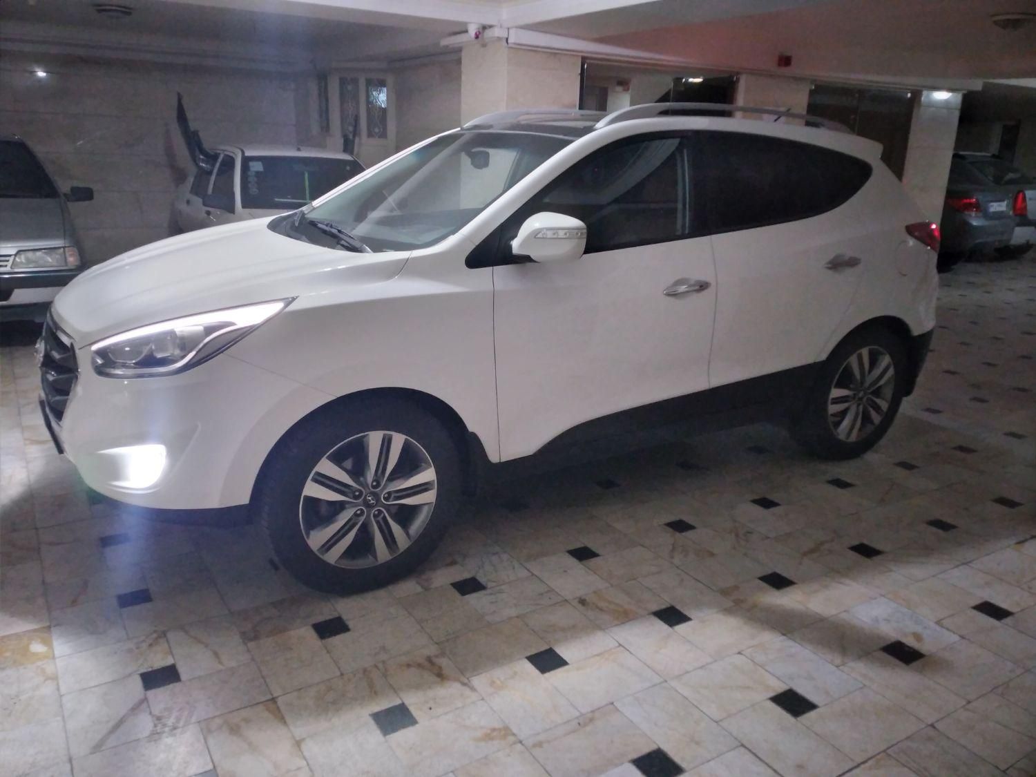 هیوندای توسان 2.4 لیتر - 2014