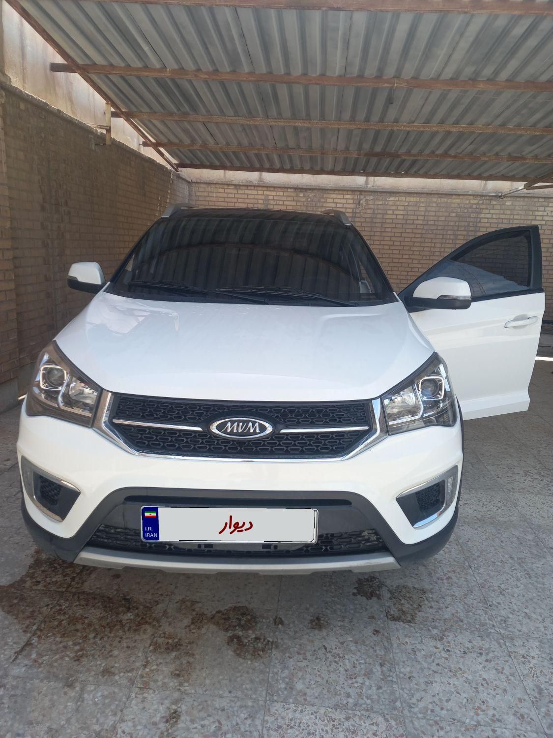 ام وی ام X22 دنده ای اسپرت لاکچری - 2022