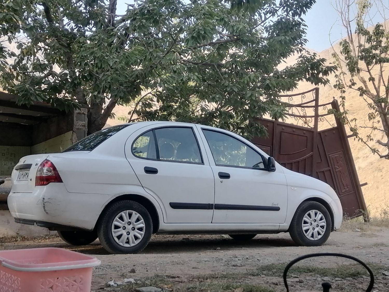 تیبا صندوق دار SX - 1392
