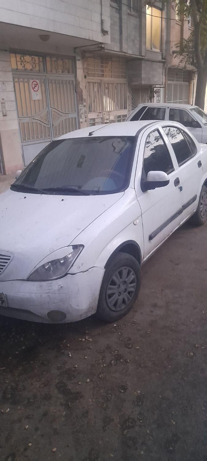 تیبا صندوق دار SX - 1390