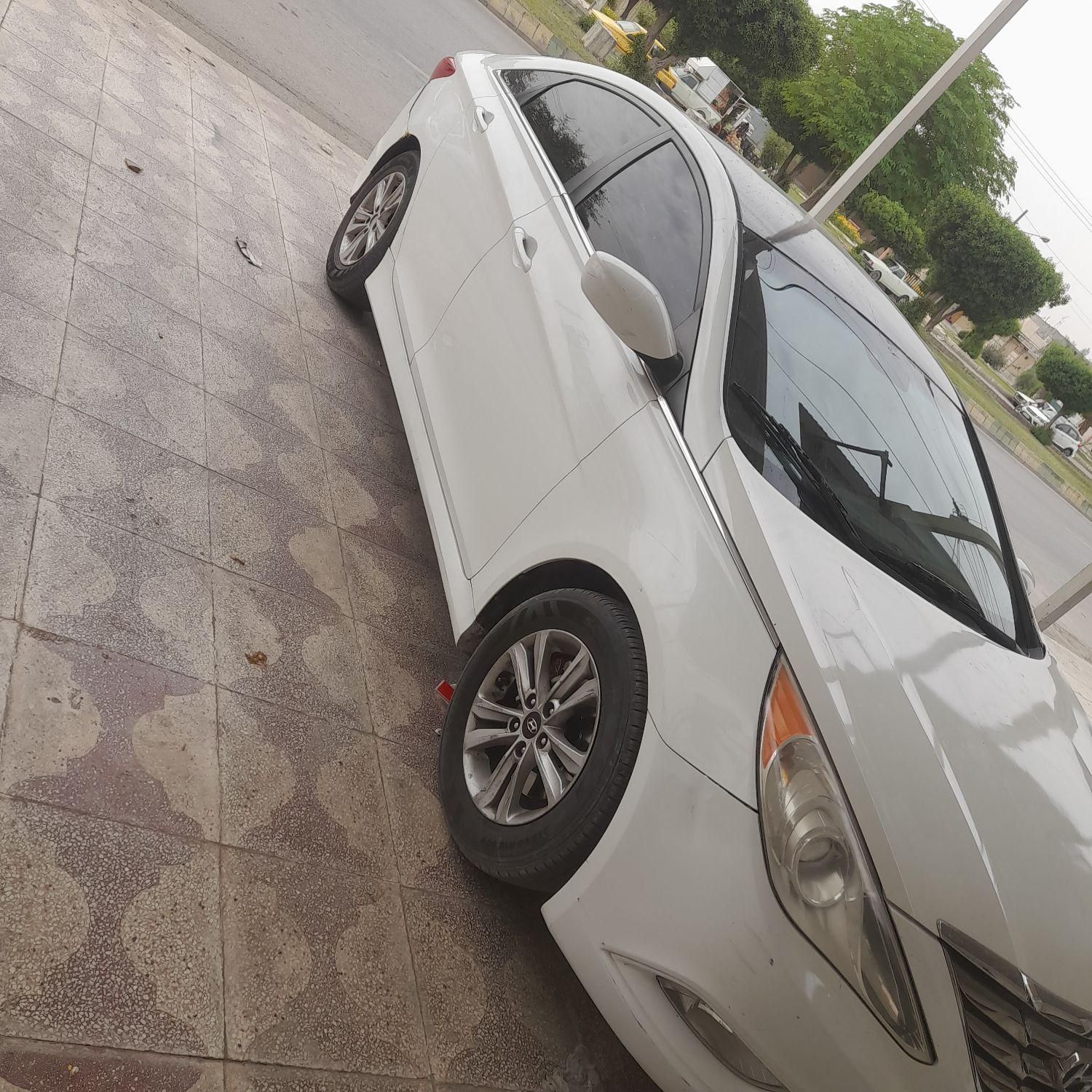هیوندای سوناتا فول YF - 2014