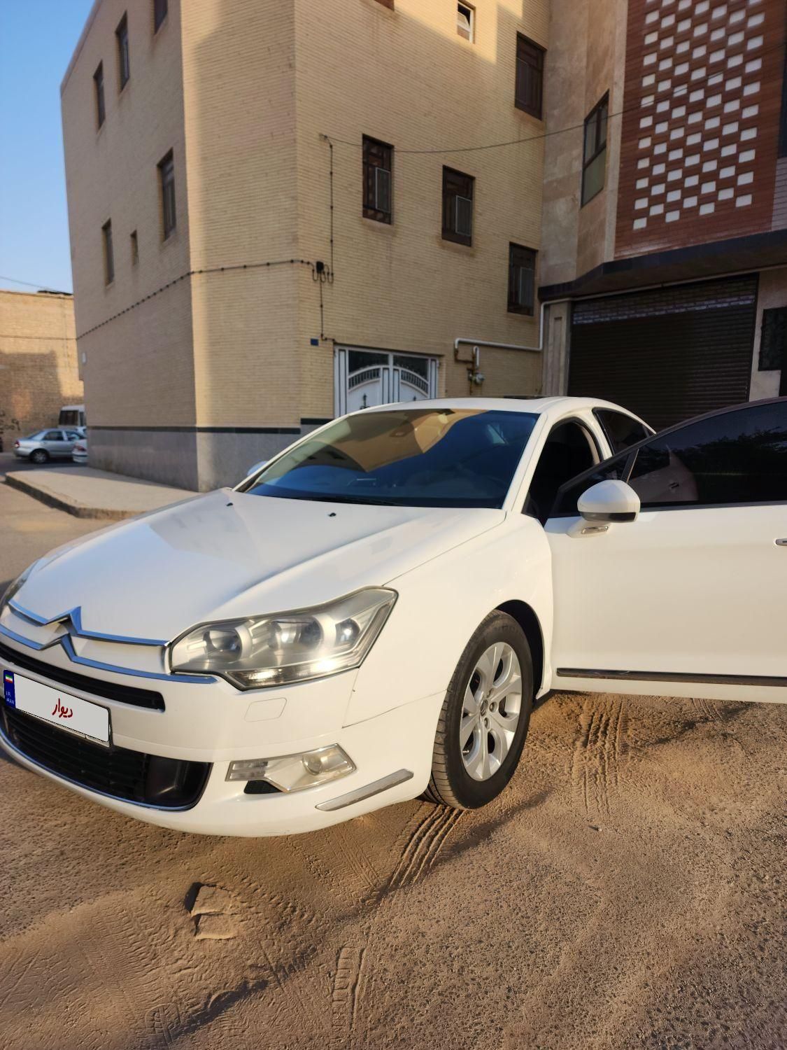 خودرو سیتروئن، C5 آگهی ann_18271730