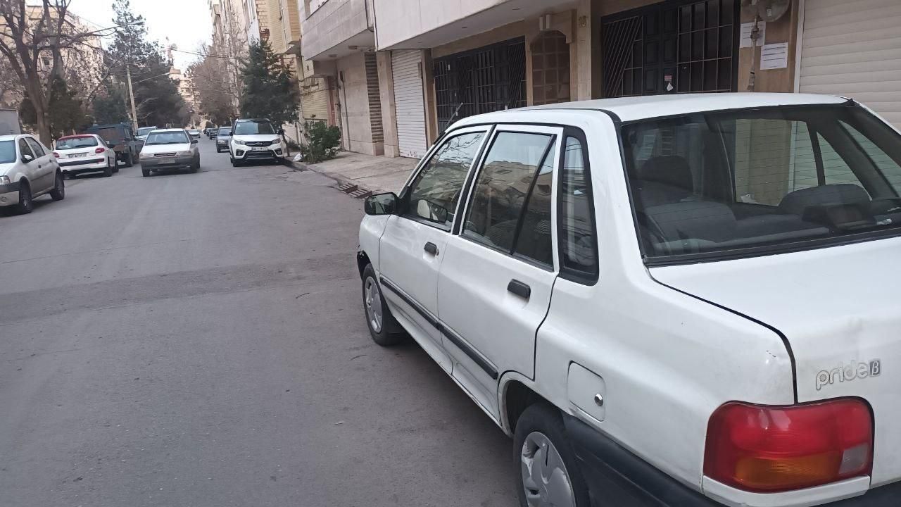 پراید صبا دنده‌ای - 1383