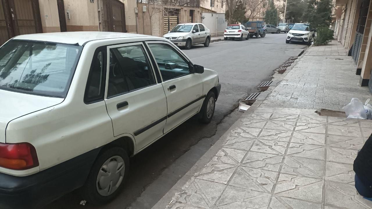پراید صبا دنده‌ای - 1383