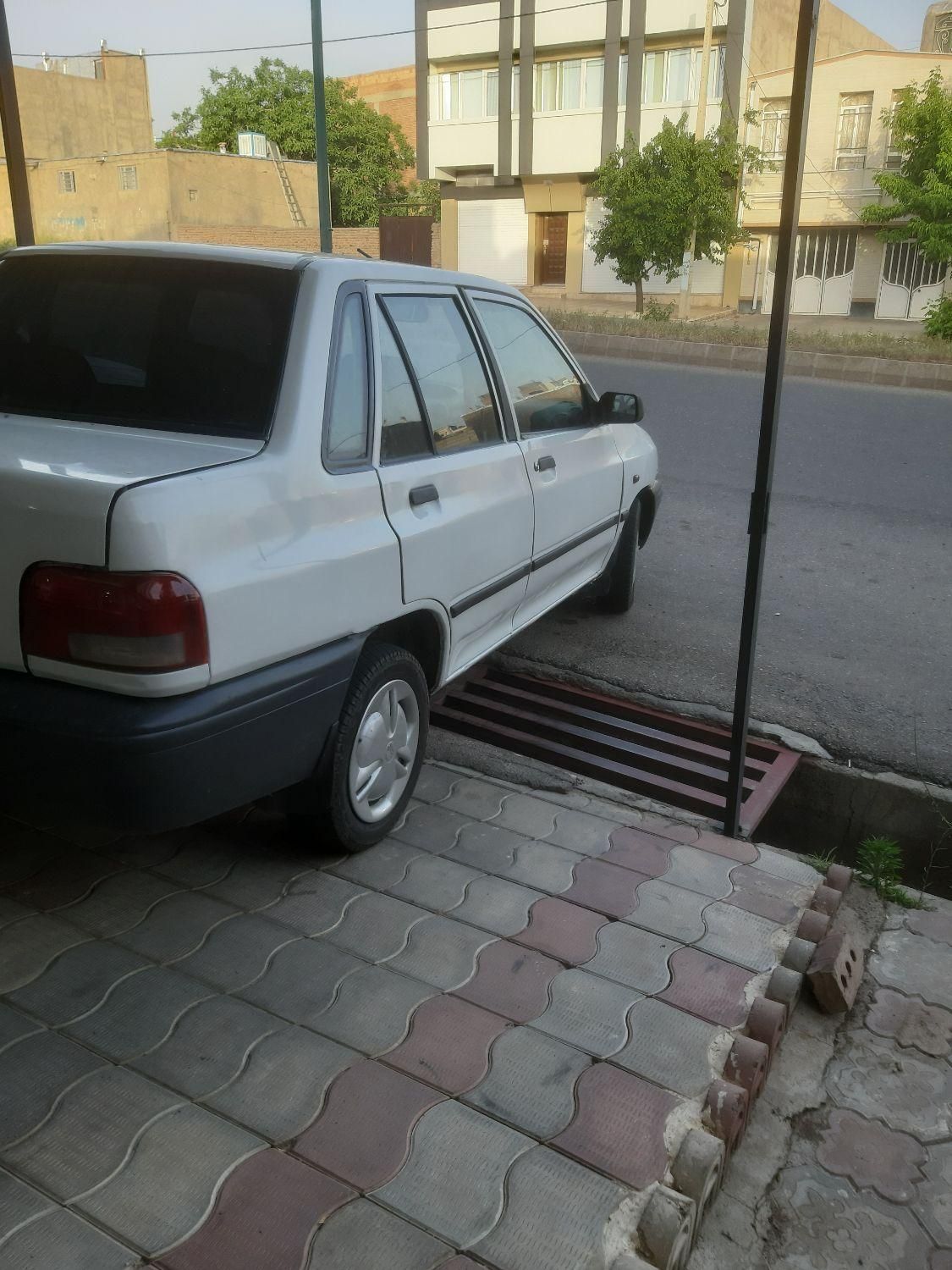 پراید صبا دنده‌ای - 1390
