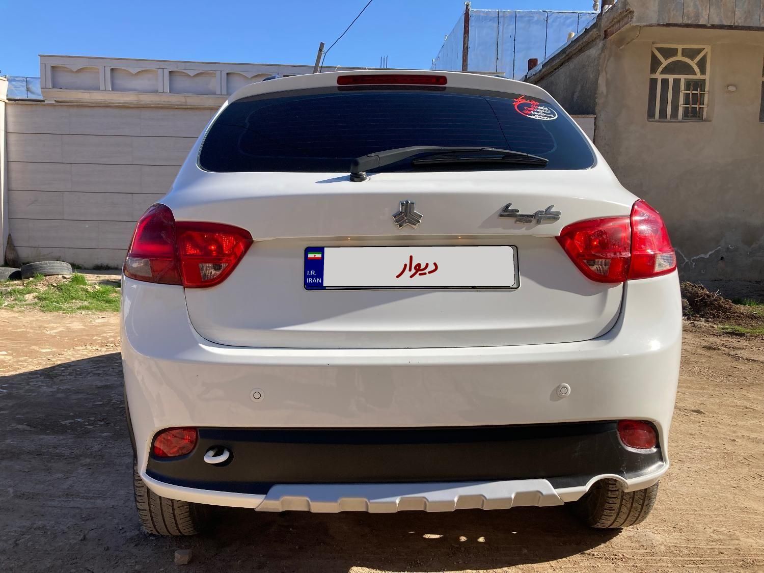 کوییک R دنده‌ای - 1402
