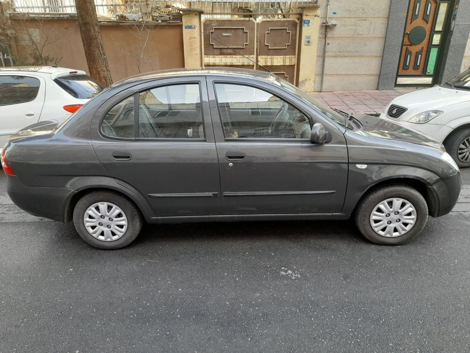 تیبا صندوق دار SX - 1400