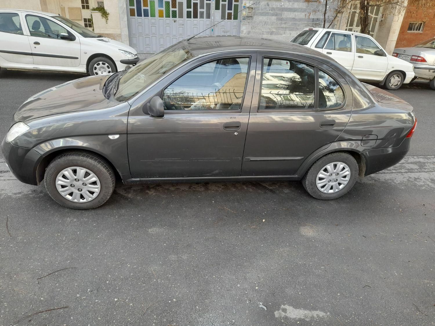 تیبا صندوق دار SX - 1400