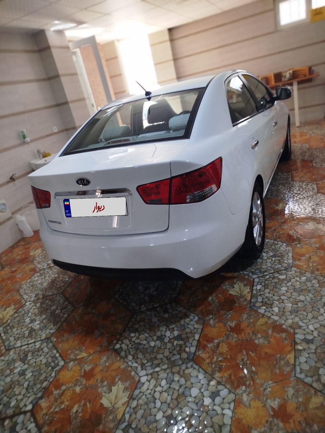 کیا سراتو 2.0 لیتر اتوماتیک GT لاین - 2015