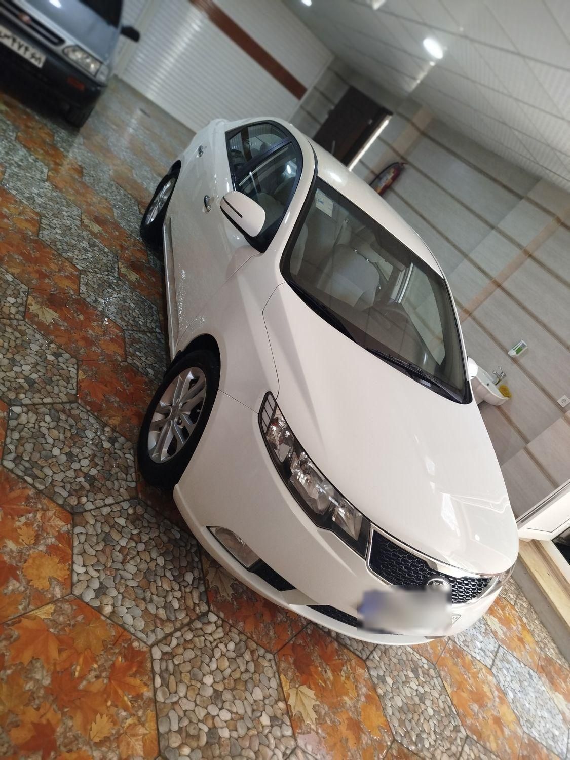 کیا سراتو 2.0 لیتر اتوماتیک GT لاین - 2015