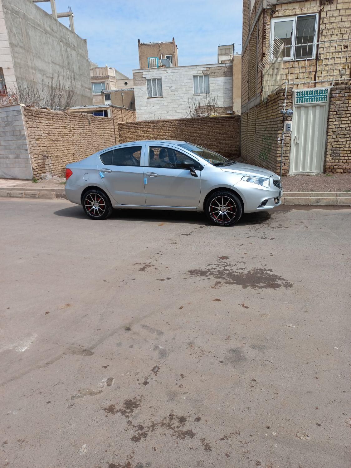 برلیانس H230 دنده‌ای - 2016