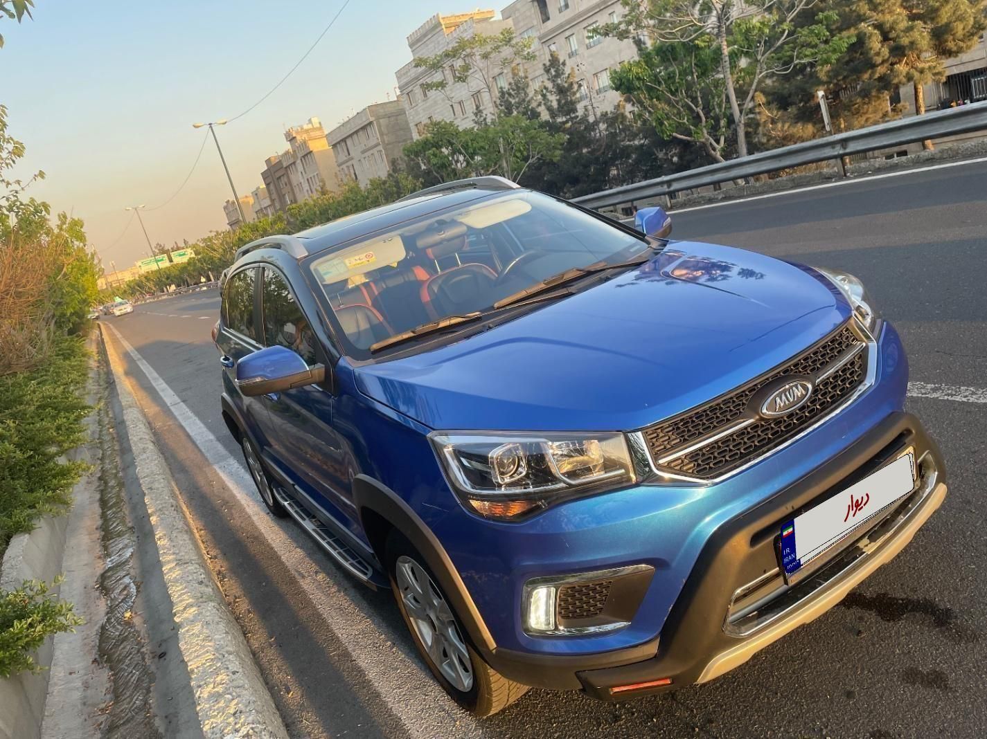 خودرو ام وی ام، X22 آگهی ann_18276589