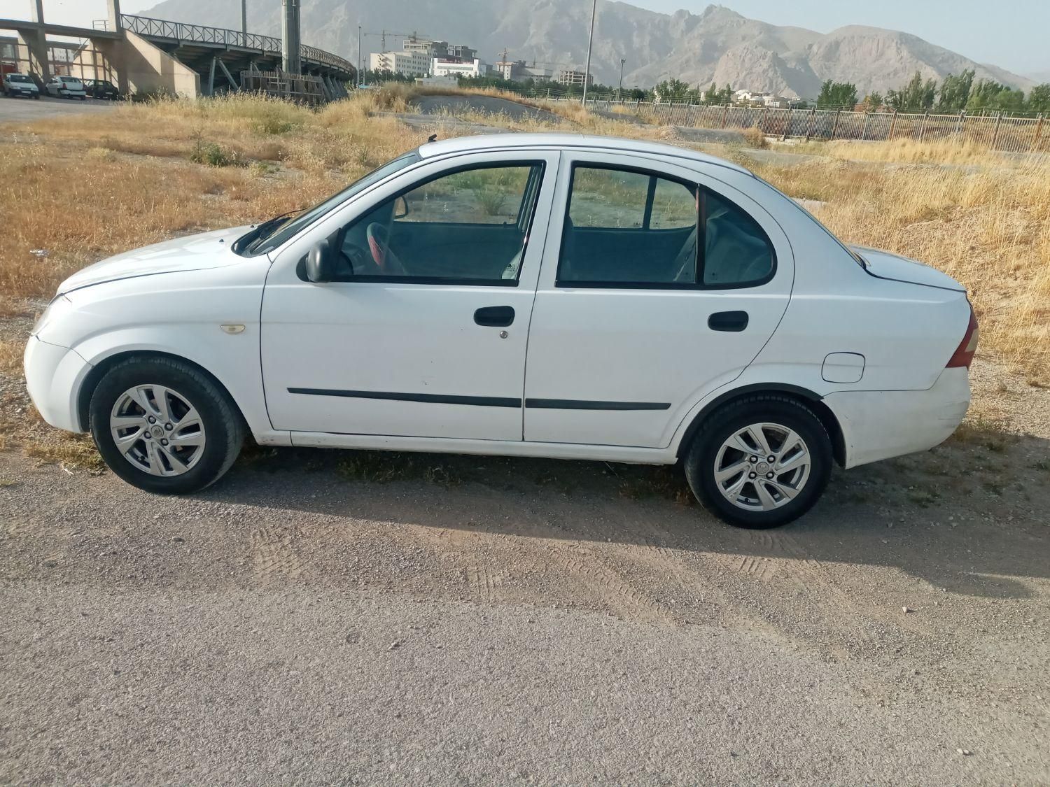 تیبا صندوق دار SX - 1396